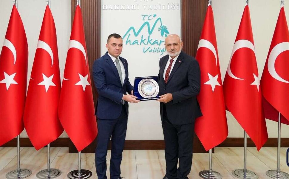 Hafiz Şahin, Vali Vekili Cüneyt Zor’u ziyaret etti
