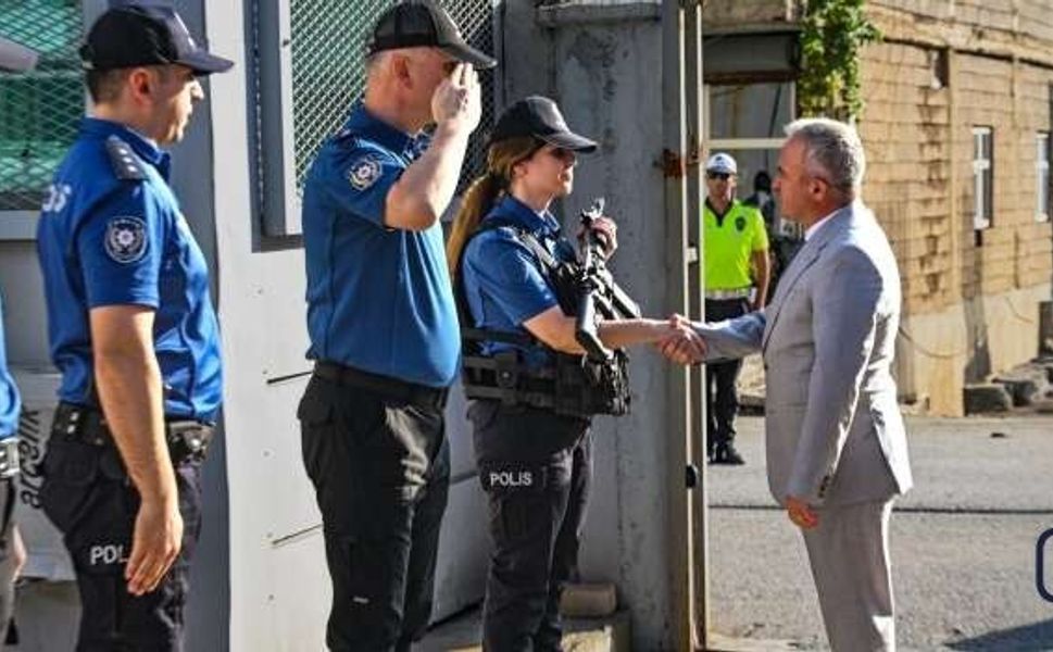 Müdür Ayata’dan Şemdinli ve Yüksekova’da güvenlik mesaisi
