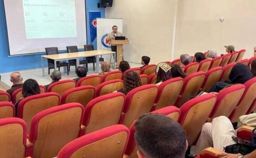 Hakkari Üniversitesi’nde İntiharı Önleme Eğitimi