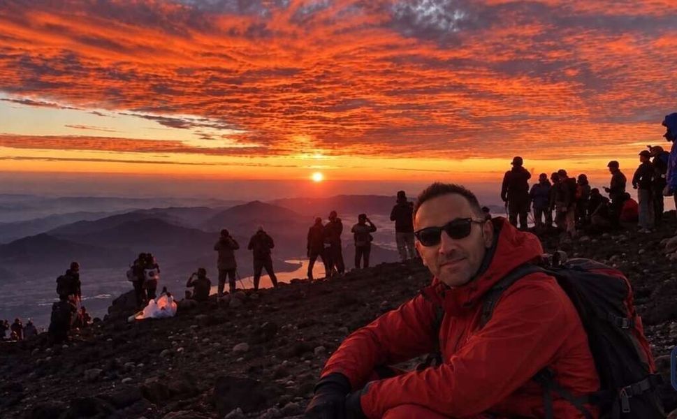 Hakkarili Erol Hanlıgil’den Bir Zirve Daha..