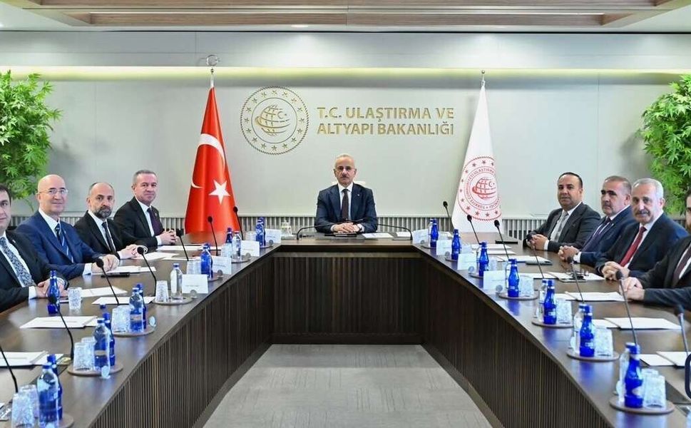 Hakkari heyeti bakan uraloğlu ile görüştü