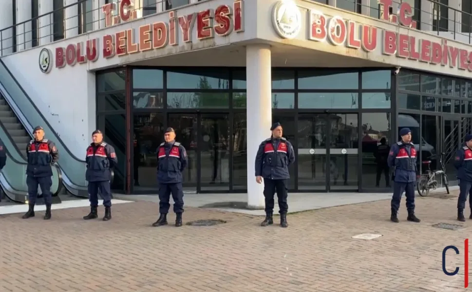 Bolu Belediyesi'ne operasyon: 22 kişi hakkında gözaltı kararı
