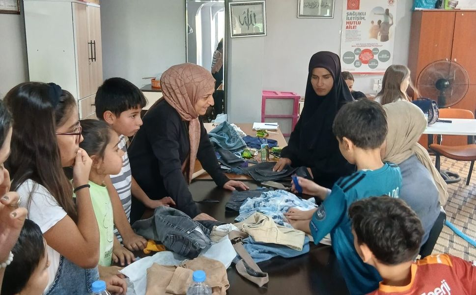 Hakkari'de çocuklardan çevre mesajı