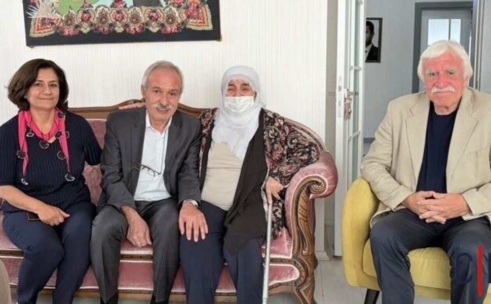 Mızraklı, Sadiye Demirtaş'ı ziyaret etti