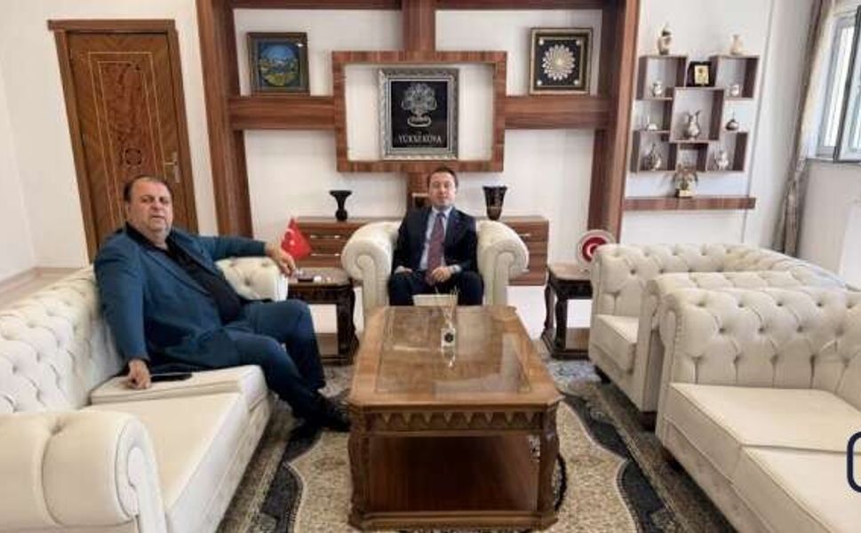 İş insanı Aytekin Karahanlı’dan Kaymakam Hülür’e ziyaret