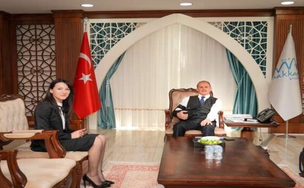 Hakkari Denetimli Serbestlik Müdürü Vali Taşyapan'ı ziyaret etti