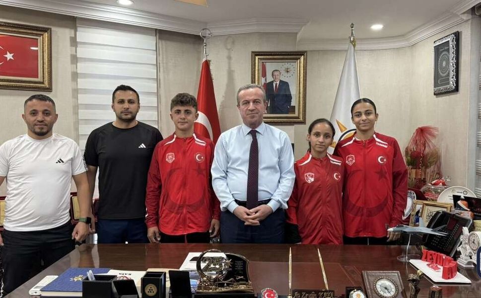 Başkan Kaya Milli Güreşçileri ağırladı