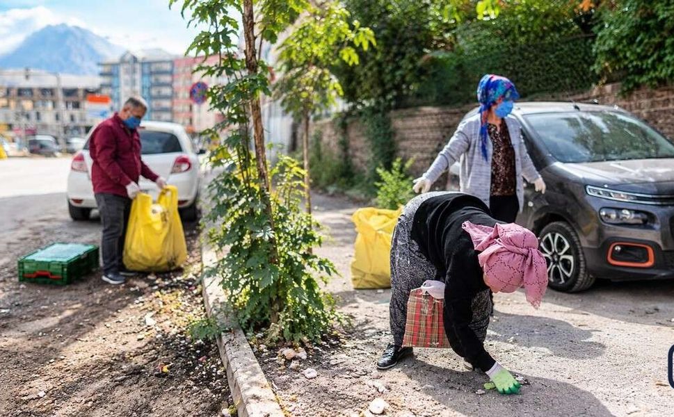 Hakkari’de Cadde ve sokaklar çöplerden arındırıldı