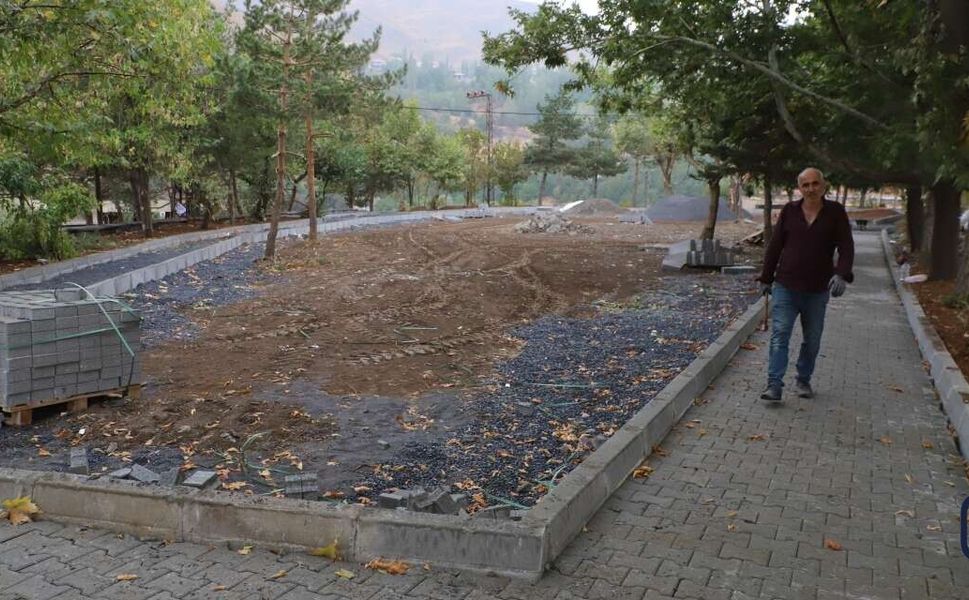 Hakkari'de iki mahalleye yeni park müjdesi