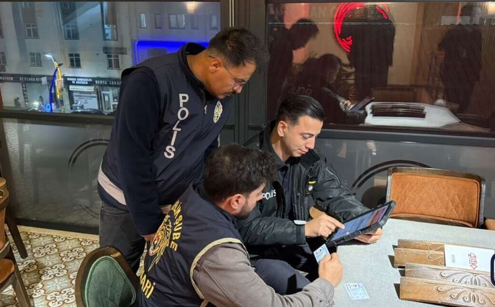 Hakkari’de Asayiş uygulaması: 7 aranan şahıs yakalandı