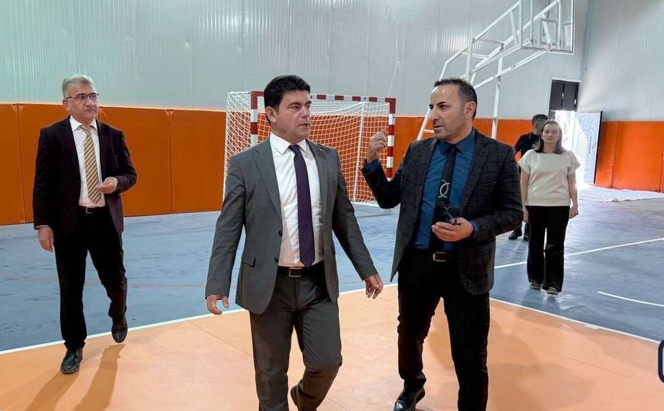 Hakkari Cumhuriyet İlk ve Ortaokuluna Yeni Spor Salonu