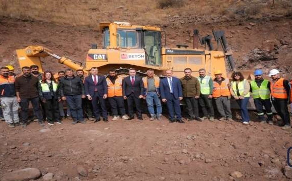 Vali Taşyapan sınır hattındaki çalışmaları yerinde inceledi