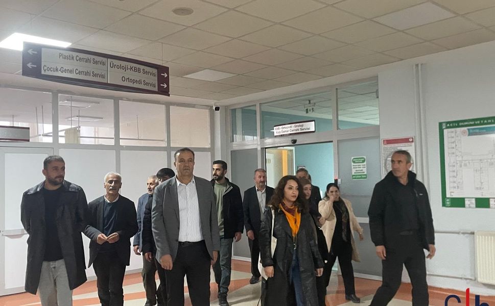 DEM Parti’den Hakkâri’de hastalara dayanışma ziyareti