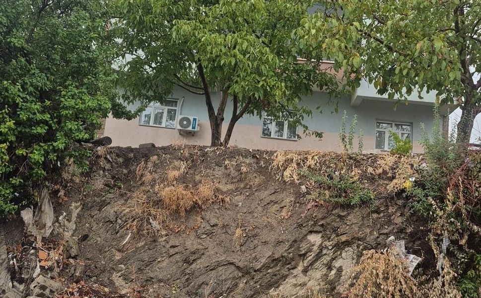 Berçelan’da 13 yıllık istinat duvarı bekleyişi