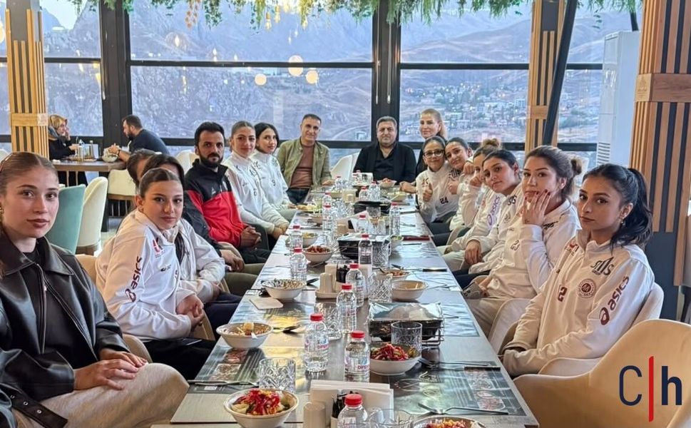 Hakkâri’nin kadın voleybolcularından galibiyet ve dayanışma mesajı