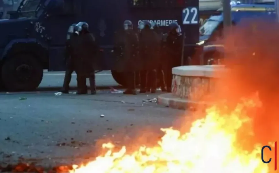 Fransa’daki protestolarda bin kişi gözaltına alındı