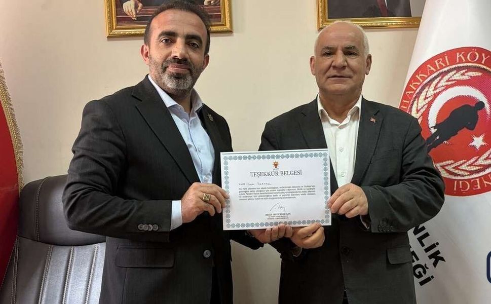 Başkan Özatak’a Erdoğan İmzalı Belge takdim edildi