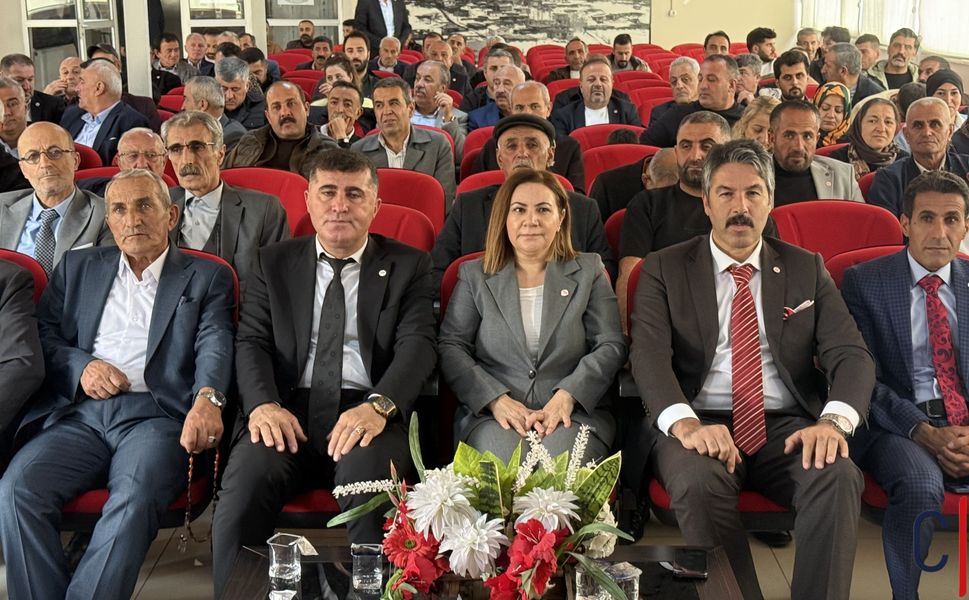 Suzan Çakırbeyli yeniden YENİ Parti Hakkâri İl Başkanı seçildi